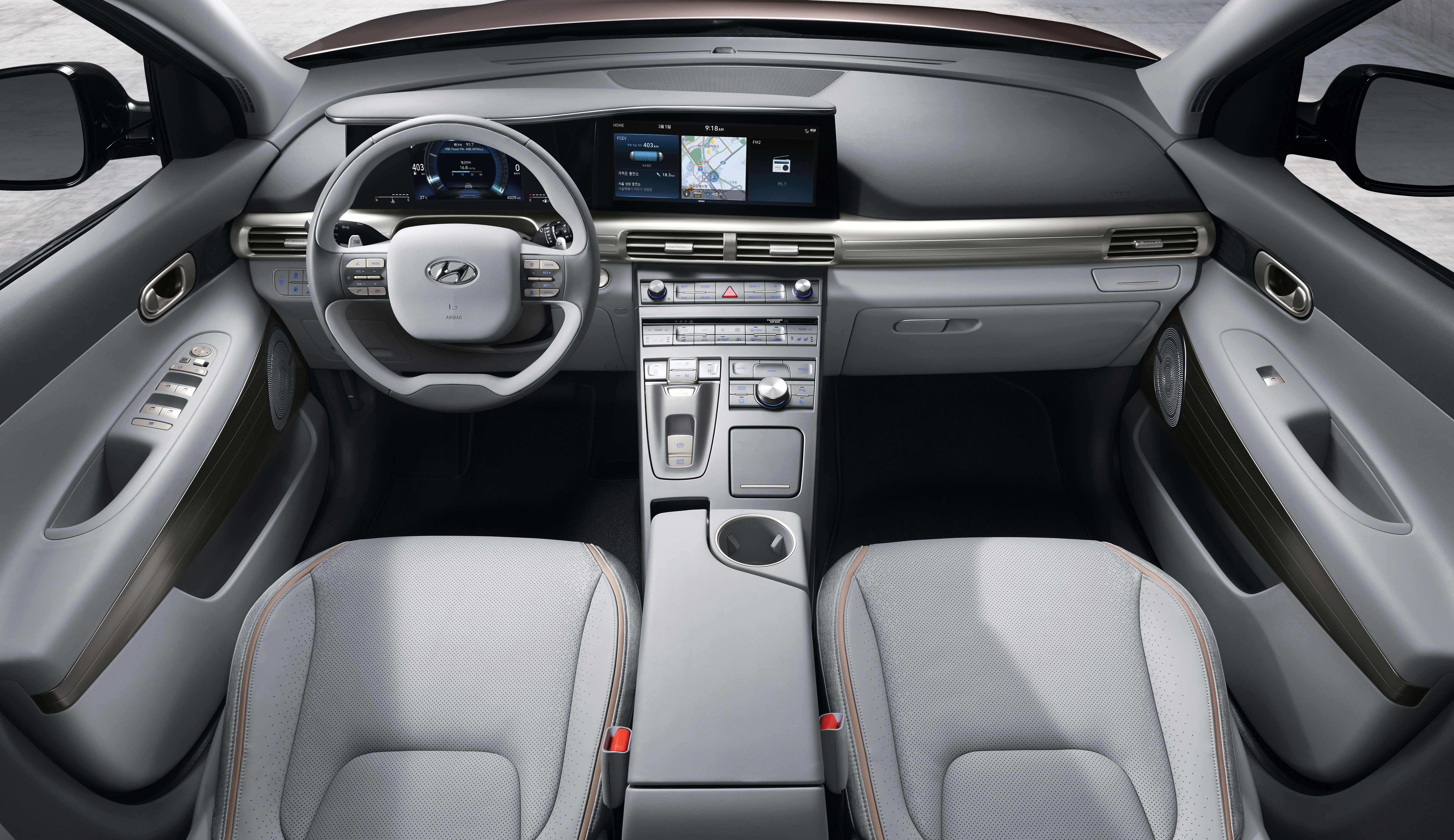 A closer look at the 2022 Hyundai Nexo interior. 