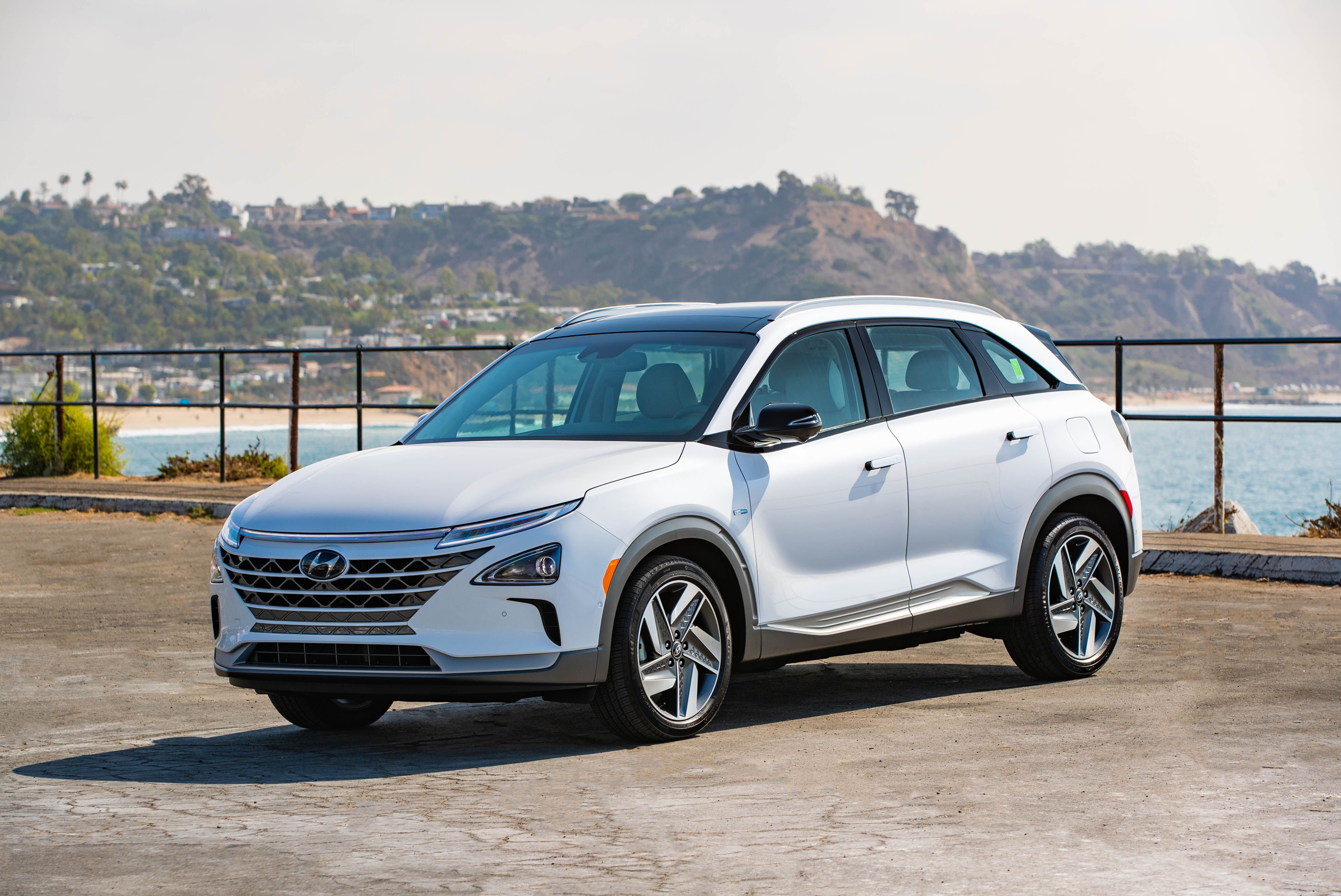 The 2022 Hyundai Nexo parked by the road. 