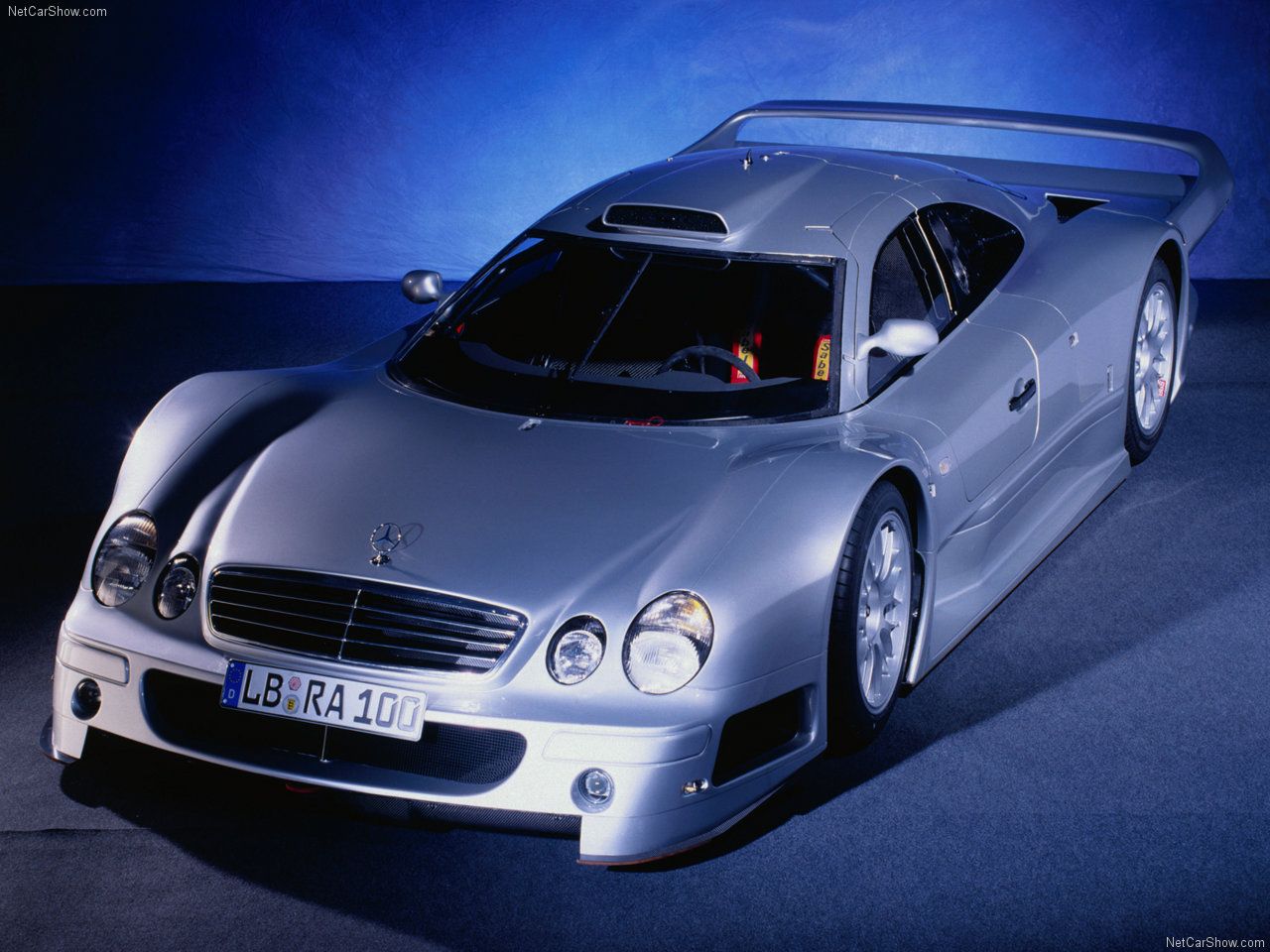 Mercedes-Benz-CLK_GTR-1999-1280-03