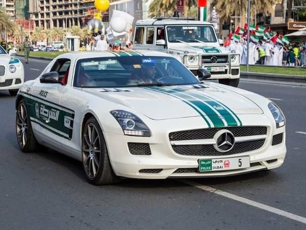 Mercedes-Benz SLS AMG Dubai Police Car