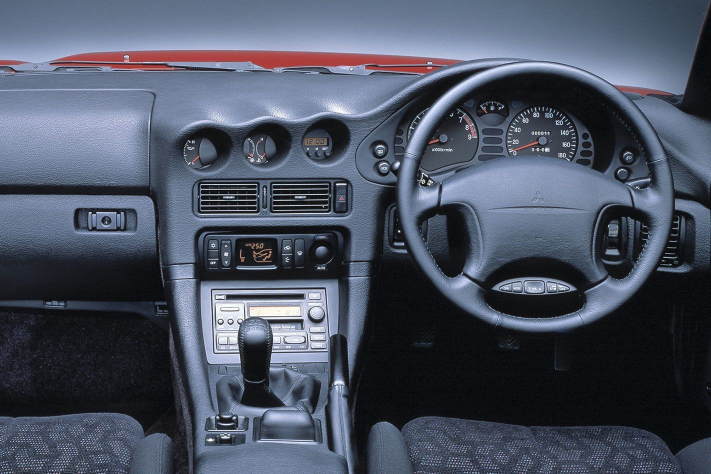 Mitsubishi-3000GT-interior-nw