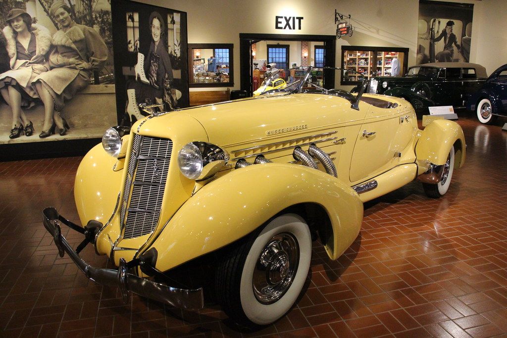Classic Luxury Cars A Look Back At The Auburn Speedster 3354