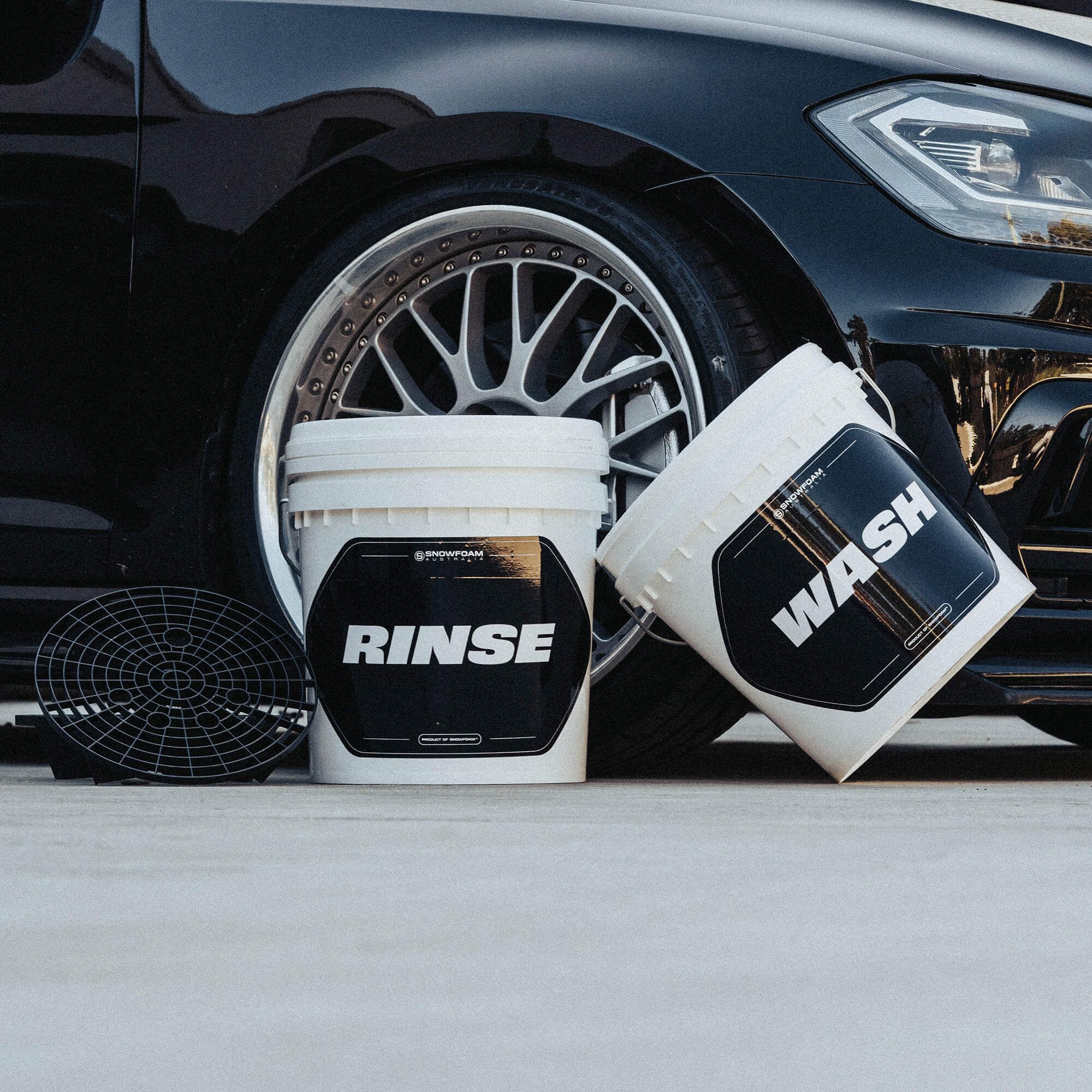 Here's Why You Need To Use The Two Bucket Method Next Time You Wash