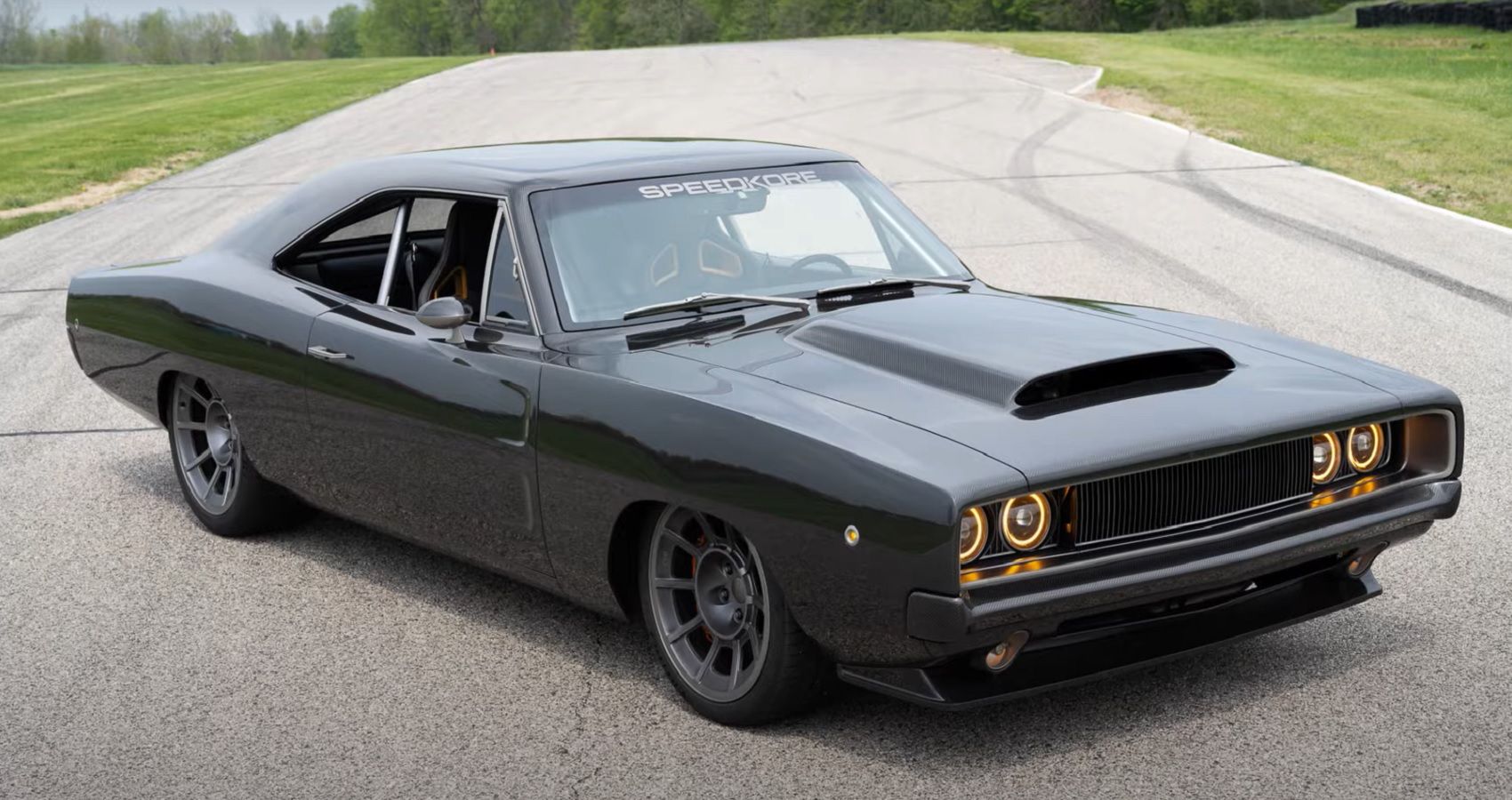 Speedkore Unveils 1,000 HP Hellephant-Powered 1968 Dodge Charger