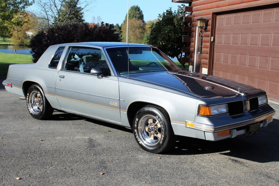 5 Coolest Oldsmobile Cars We d Buy Over A Plymouth Any Day And 5 Pontiacs