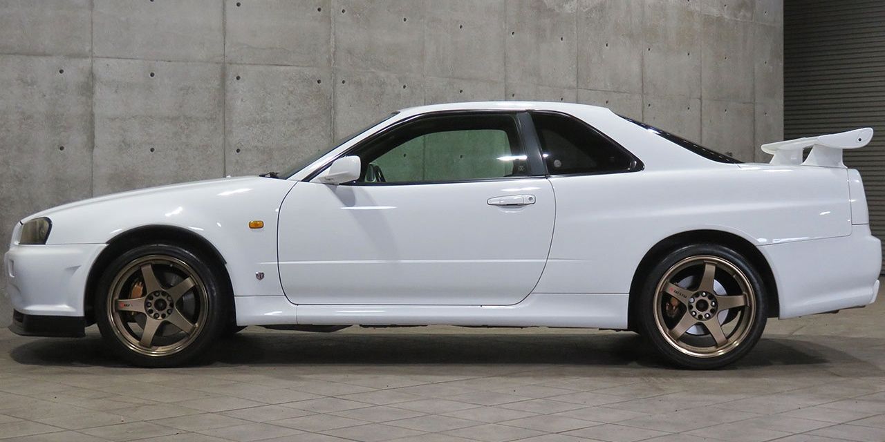 1999 Nissan Skyline GT-R 2 Cropped