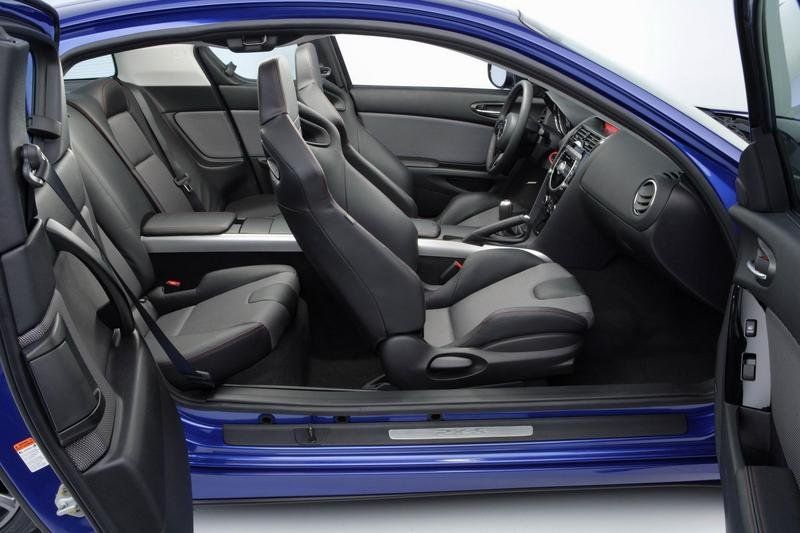 2010 Mazda RX-8 seats