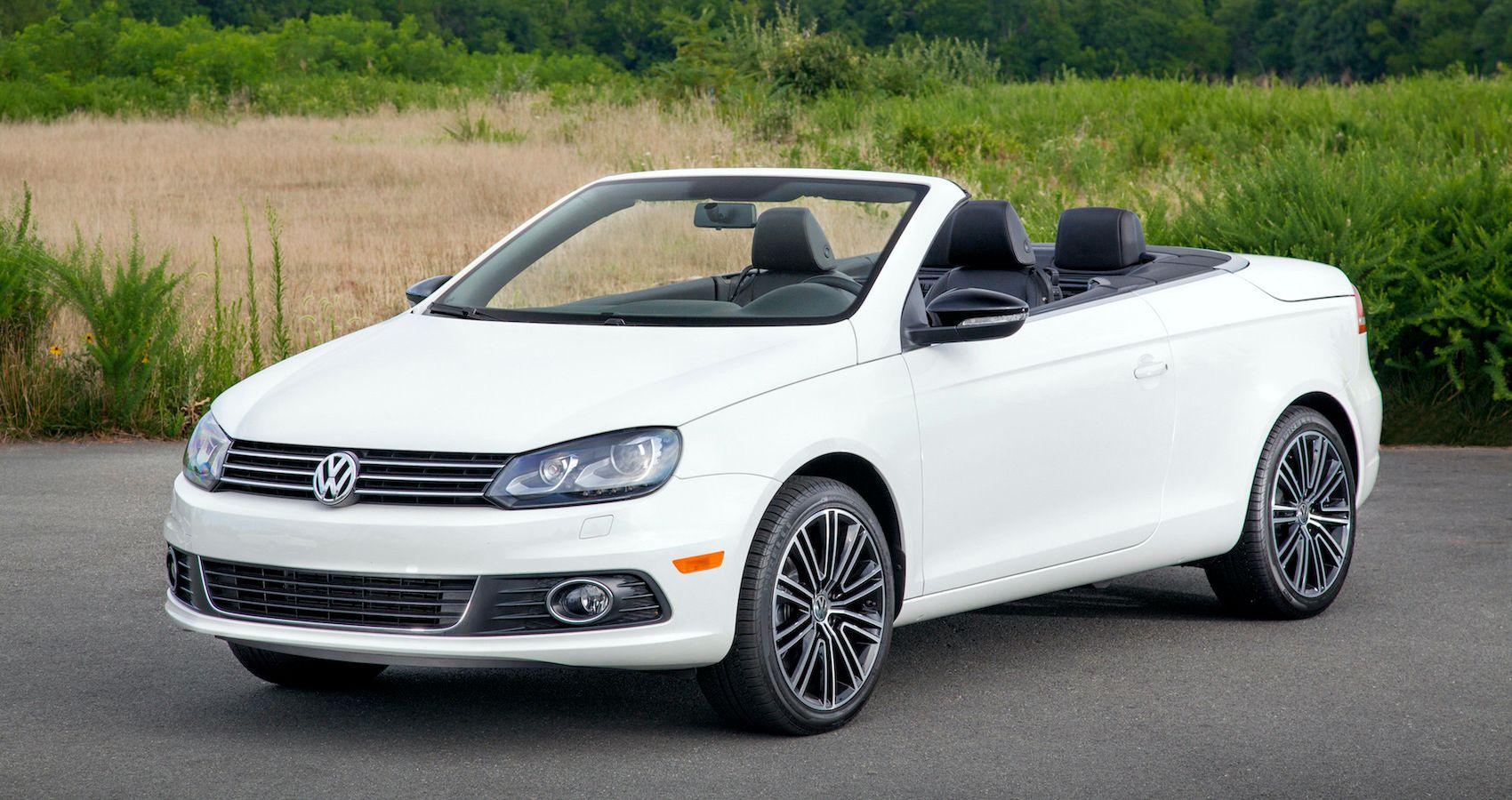 2015 Volkswagen EOS -(White) - Front
