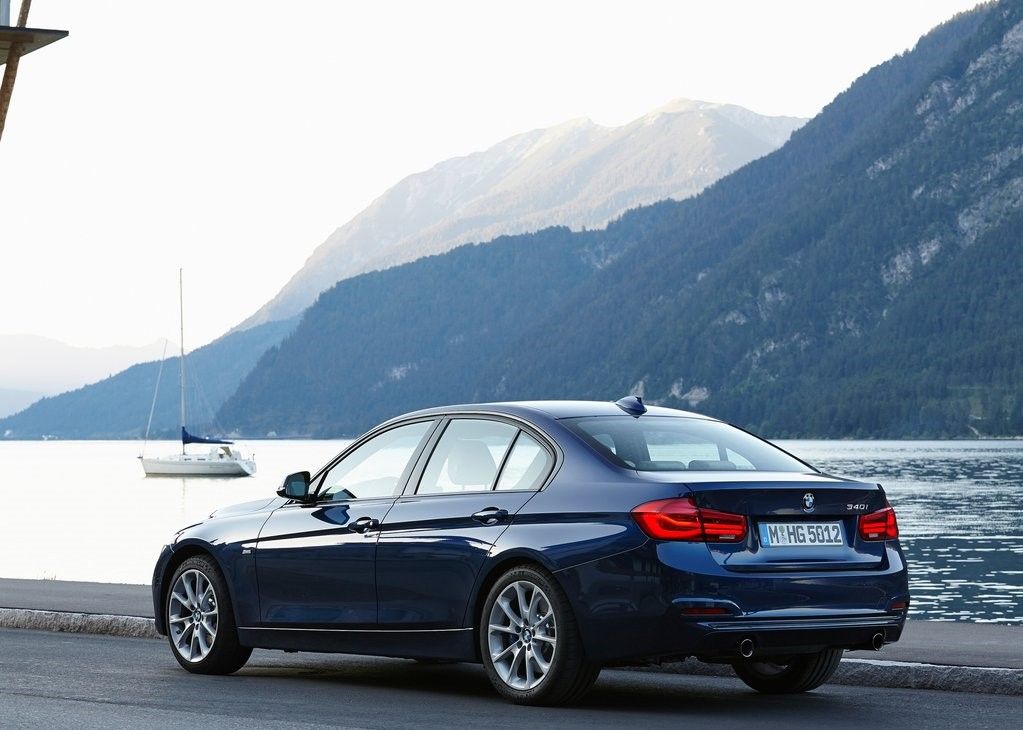Blue 2016 BMW 3-Series 340i