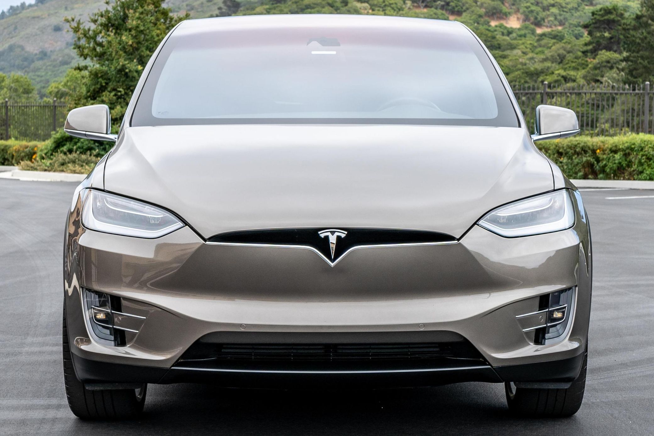 Here’s How Much A 2016 Tesla Model X Costs Today, And Should You Buy It
