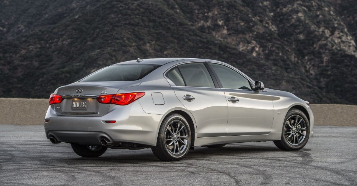 Why We Love The 2017 Infiniti Q50
