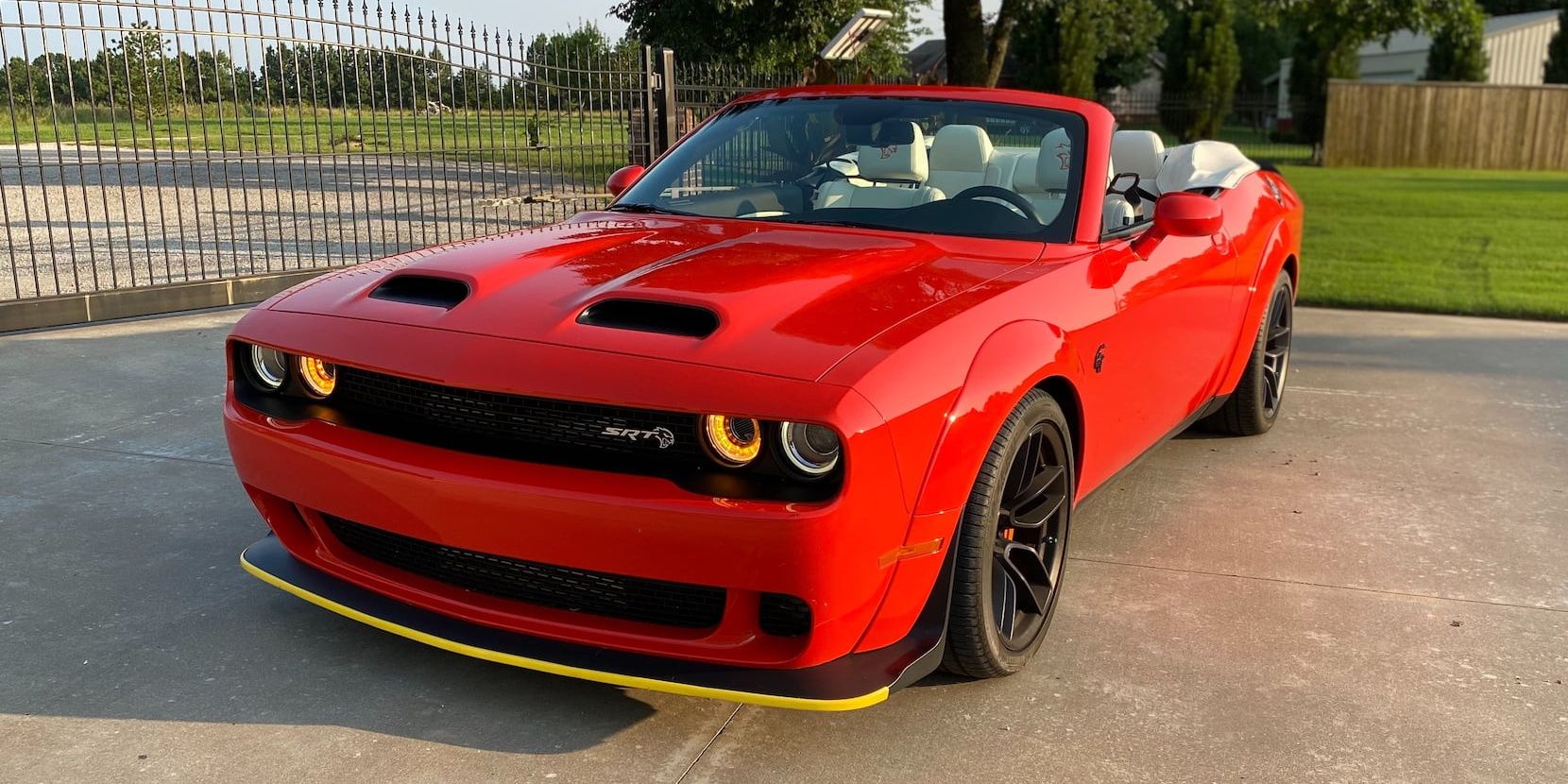2019-Dodge-Challenger-Hellcat-Convertible-Cropped-1