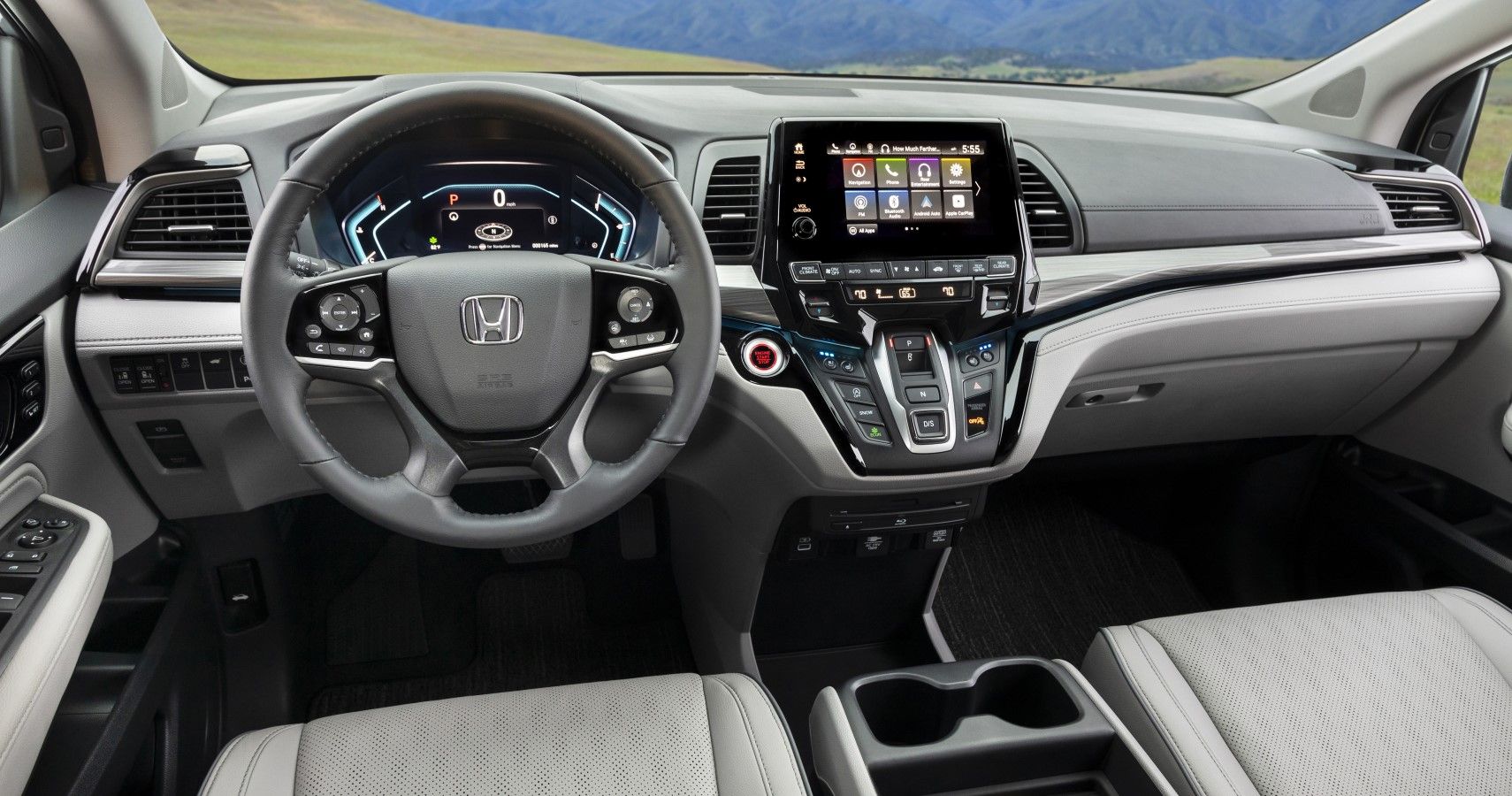 2023 Honda Odyssey Sport interior dashboard layout view