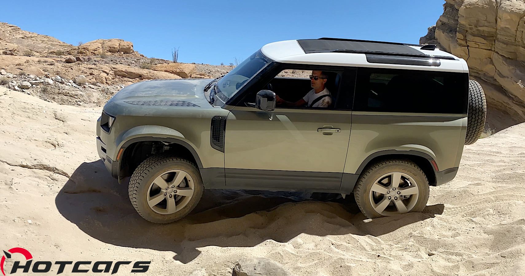 2021 Land Rover Defender 90 First Edition pangea green white roof