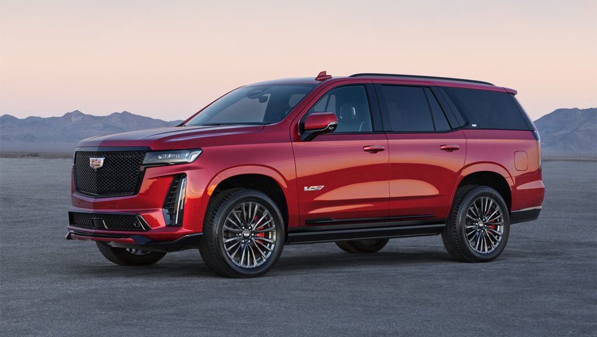 2023 Cadillac Escalade V Top Speed The 2023 Cadillac Escalade V Is A 682 Hp Beast Of An Suv