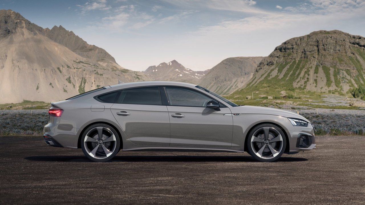 Audi-A5_Sportback-Grey Side