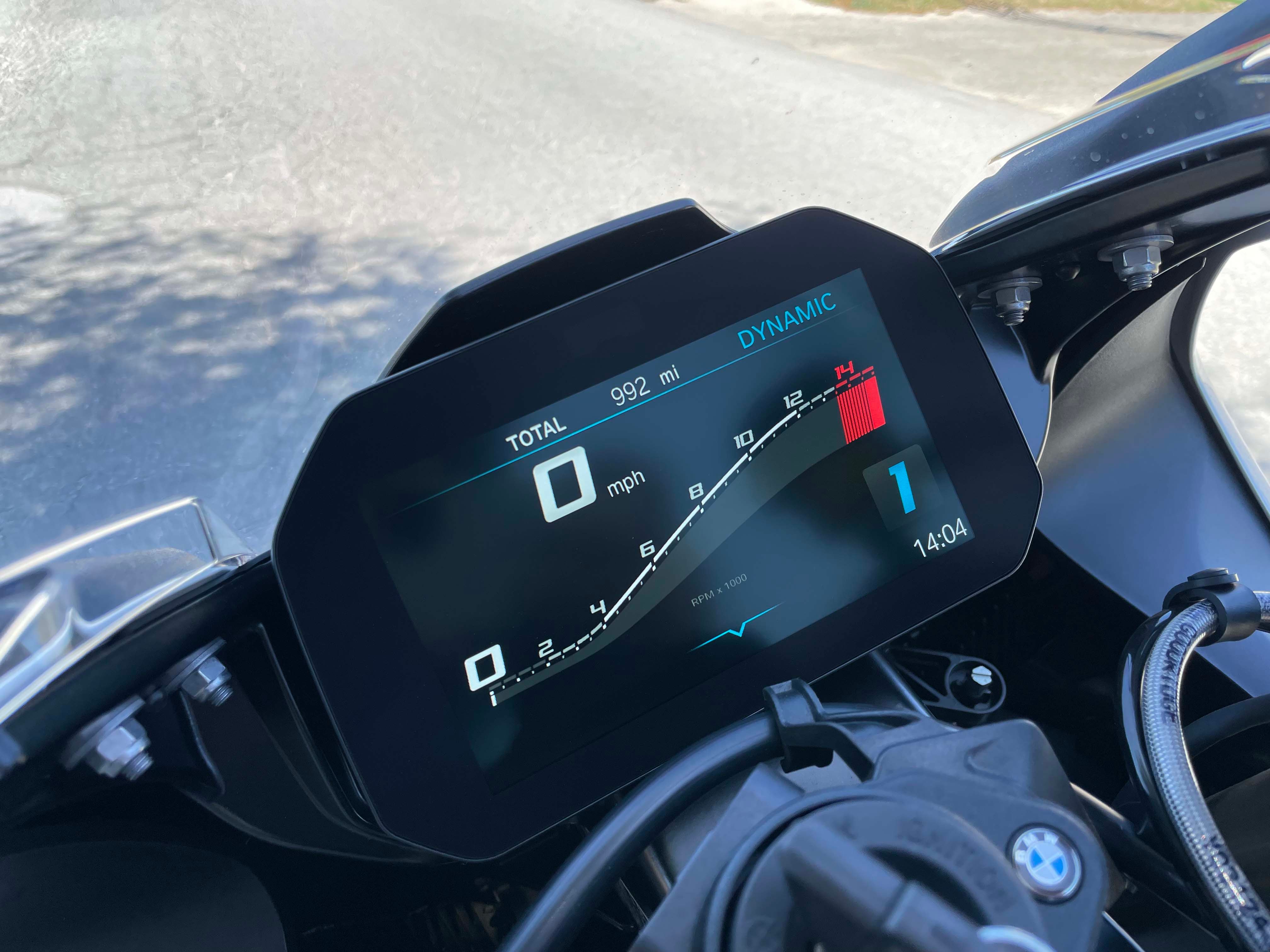 2022 BMW S 1000 RR Screen