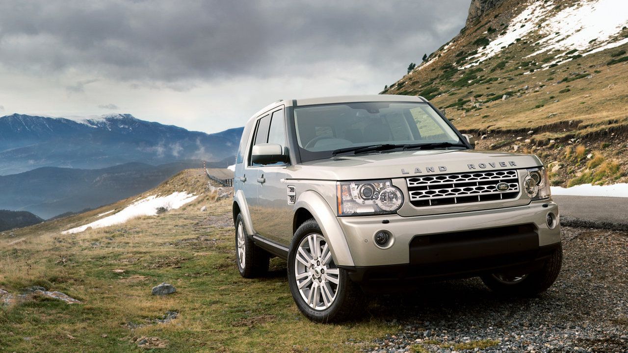 Land_Rover-Discovery_4-2010-Front
