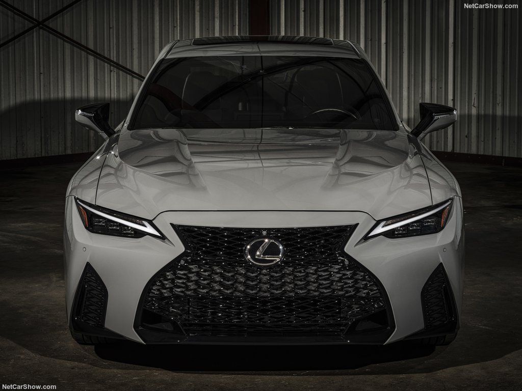 Lexus-IS_500_Launch_Edition-2022-1024-05