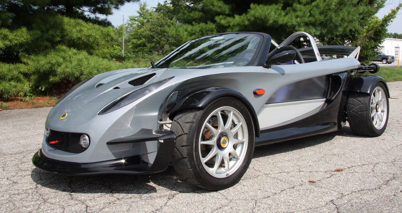 Lotus-340R---Front-5