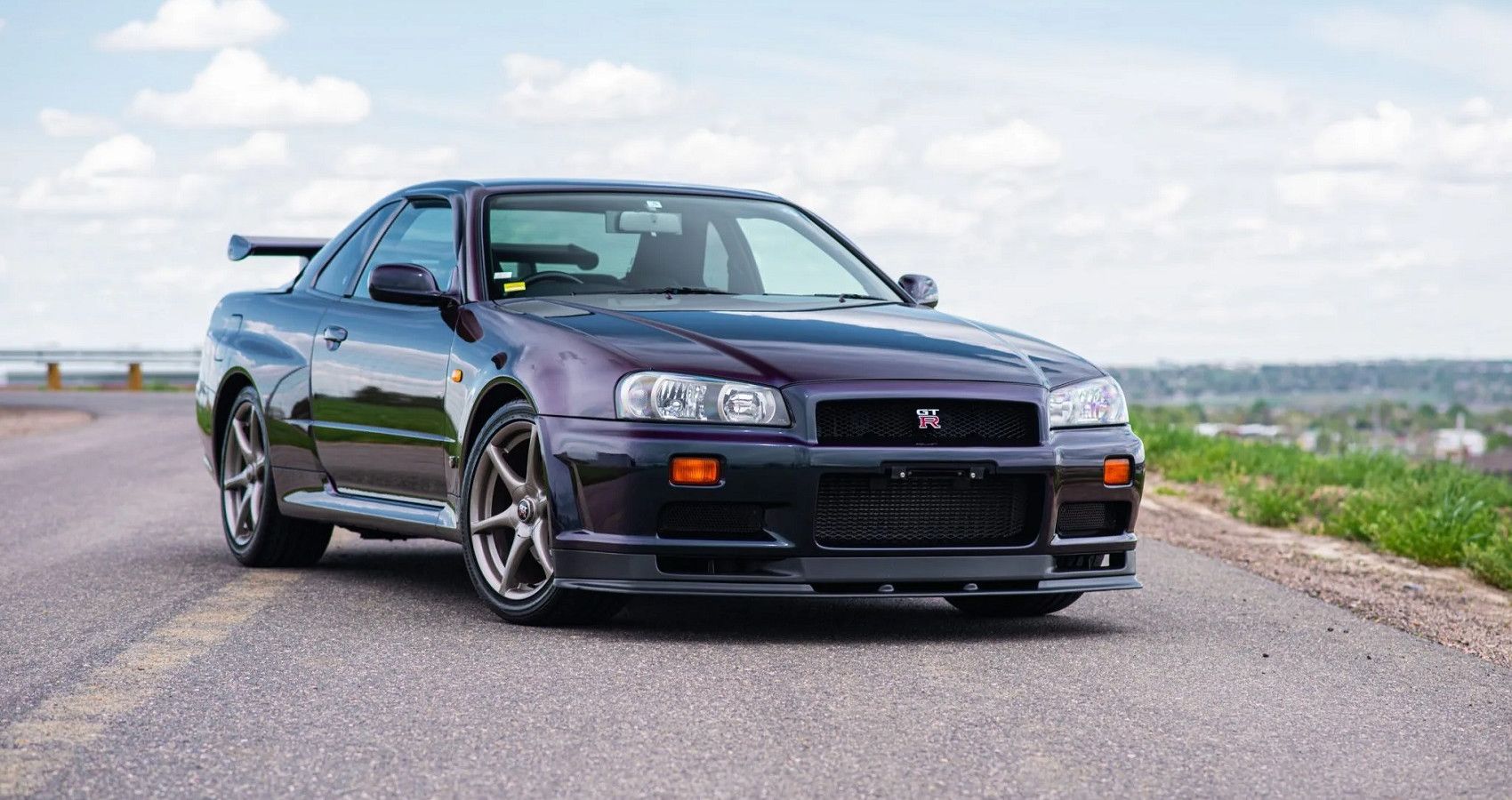 Iconic R34 Skyline GT-R Meets All-New R36 Nissan GT-R Heir - In a