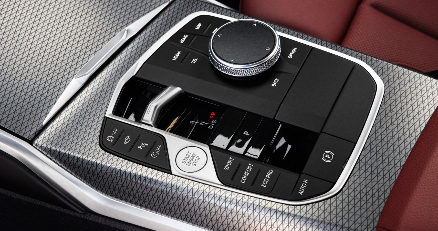 2023 BMW 3-Series center console close-up view