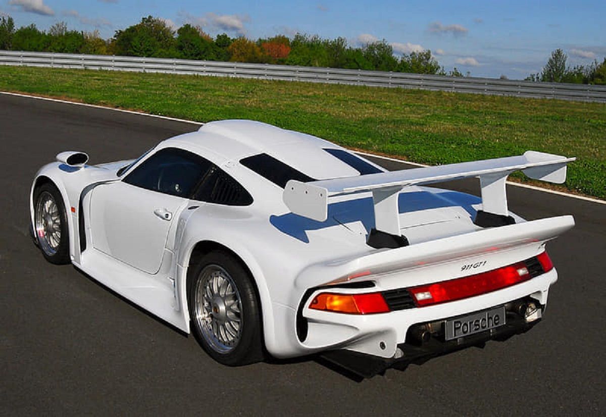 Porsche 911 GT1 - Rear