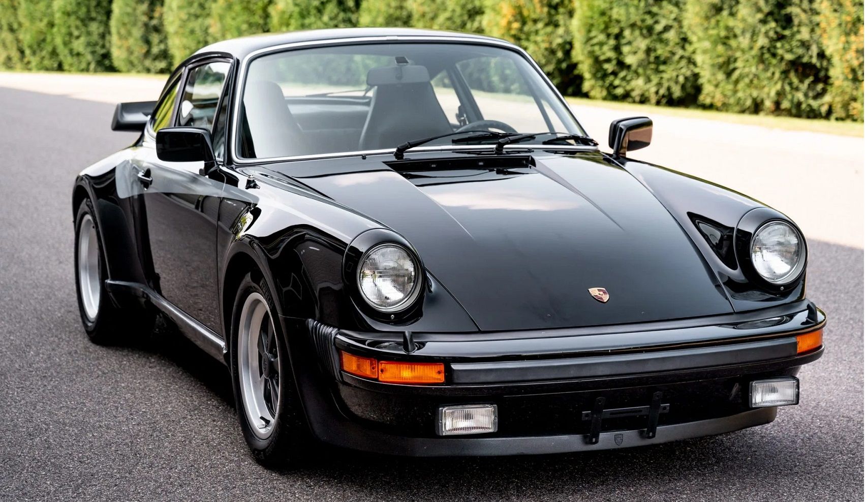 Porsche 930 Turbo - Front