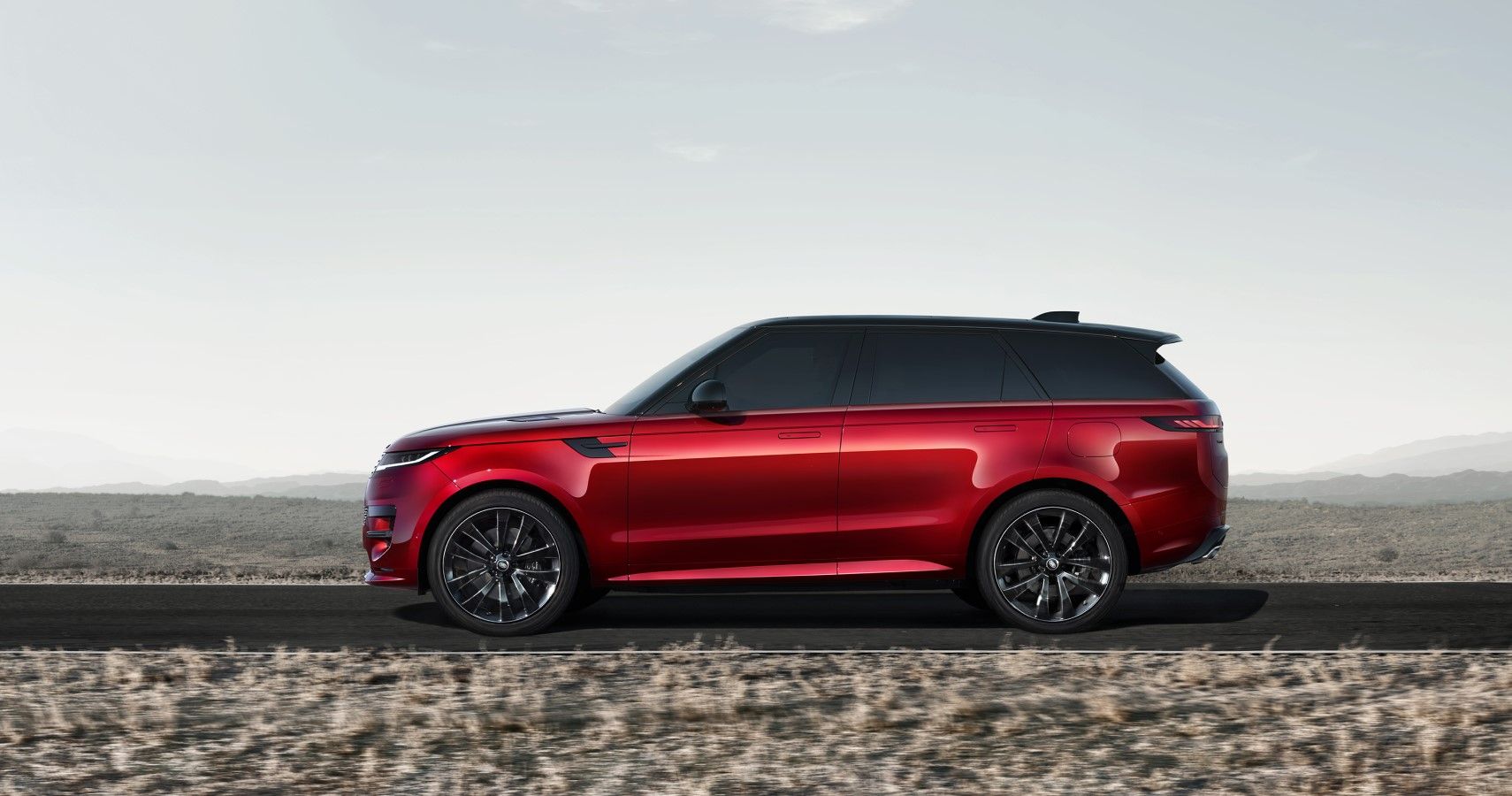 2023 Range Rover Sport side view
