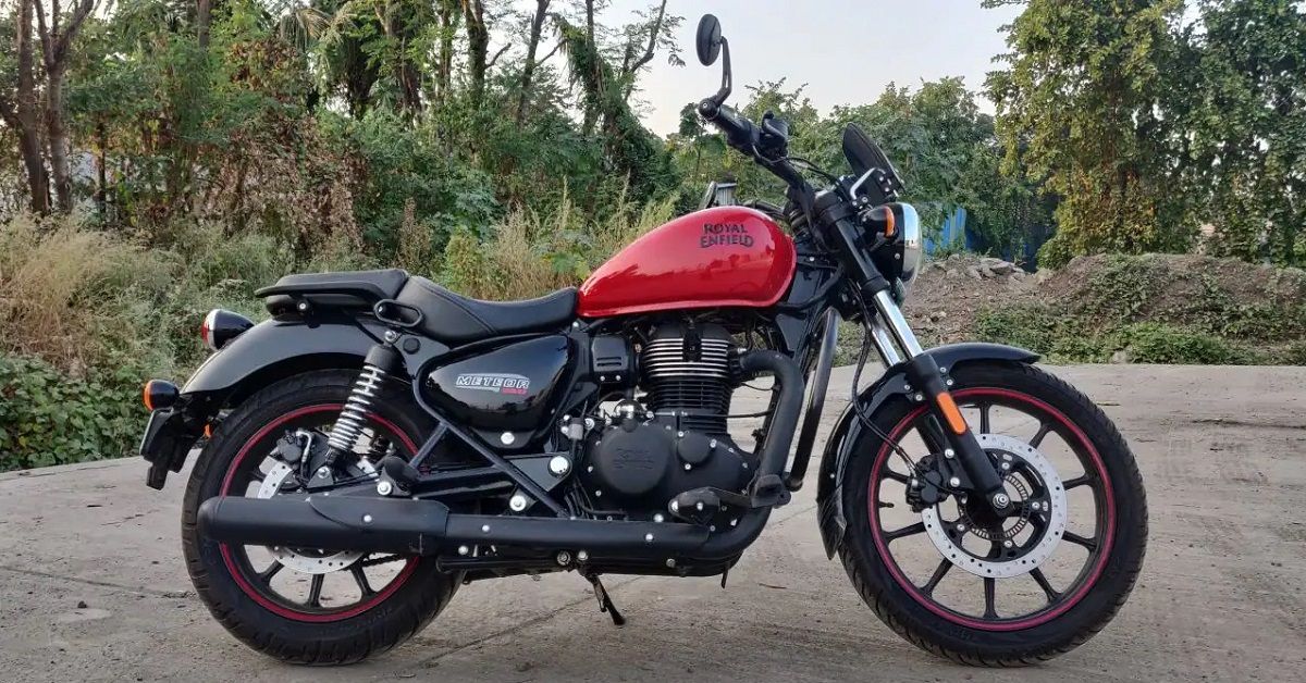 Royal Enfield Meteor 350, red and black, side view