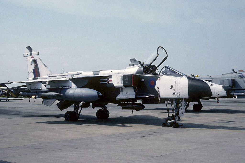 Response of the French and British to the Sepecat Jaguar