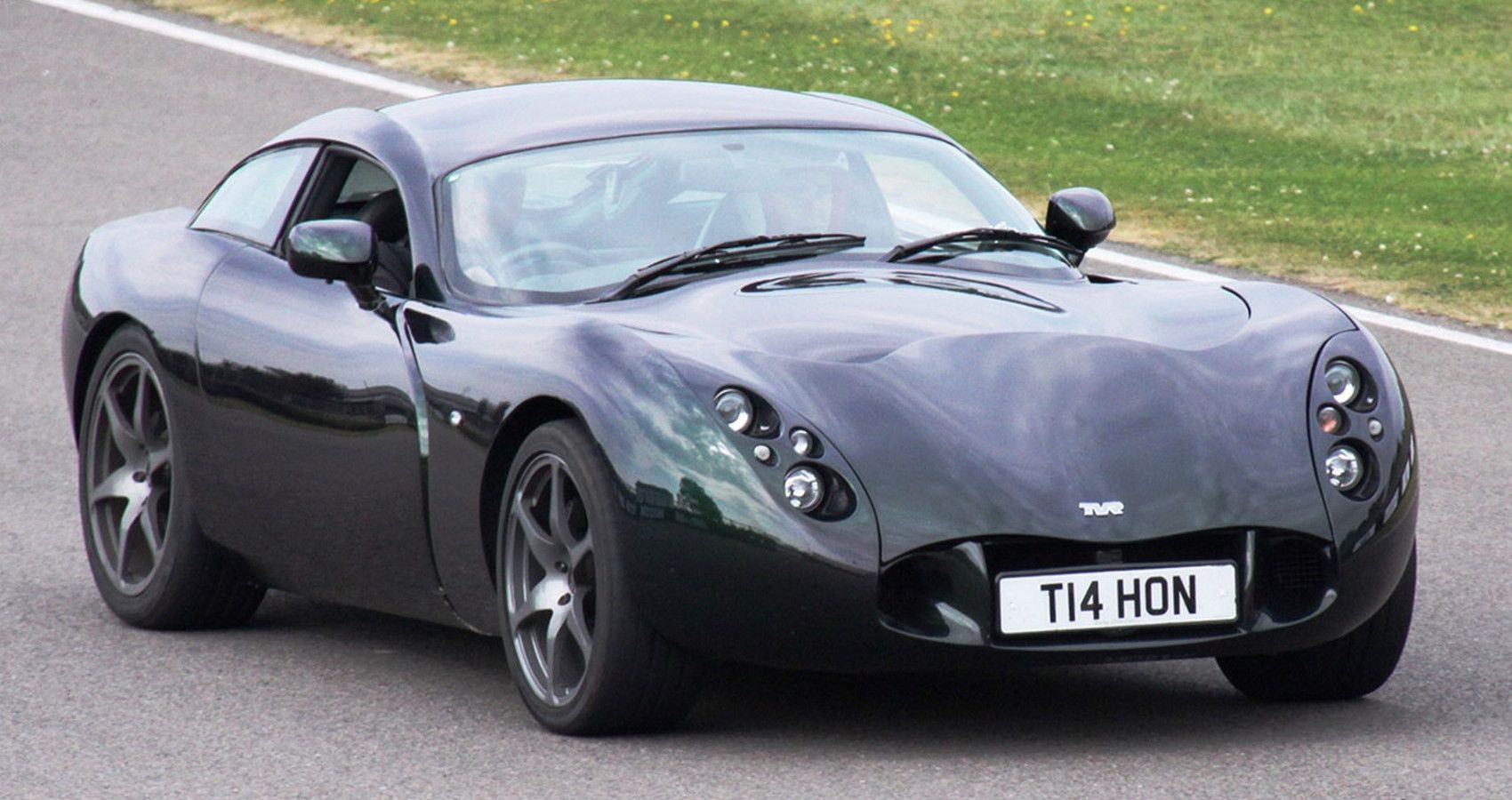 TVR Typhon - Front