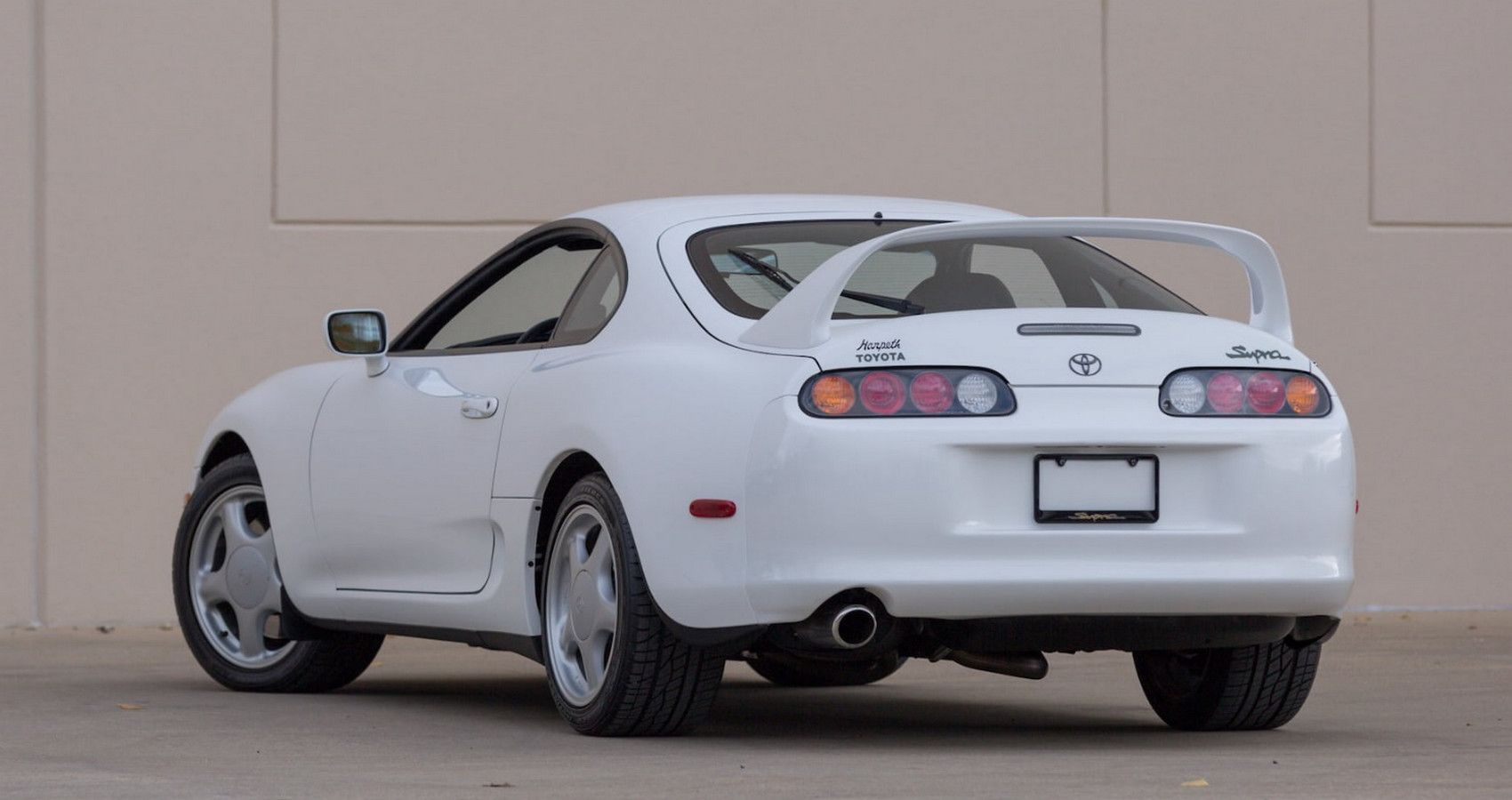 Toyota Supra A80 - Rear