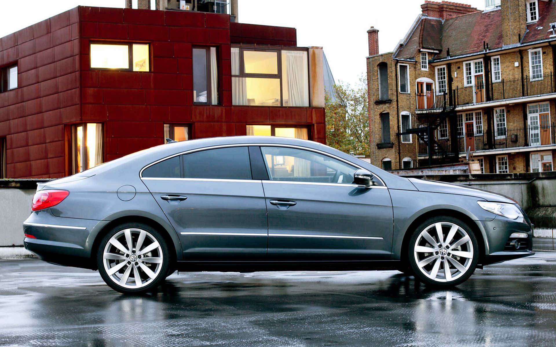 A side view of the 2008 Volkswagen CC.