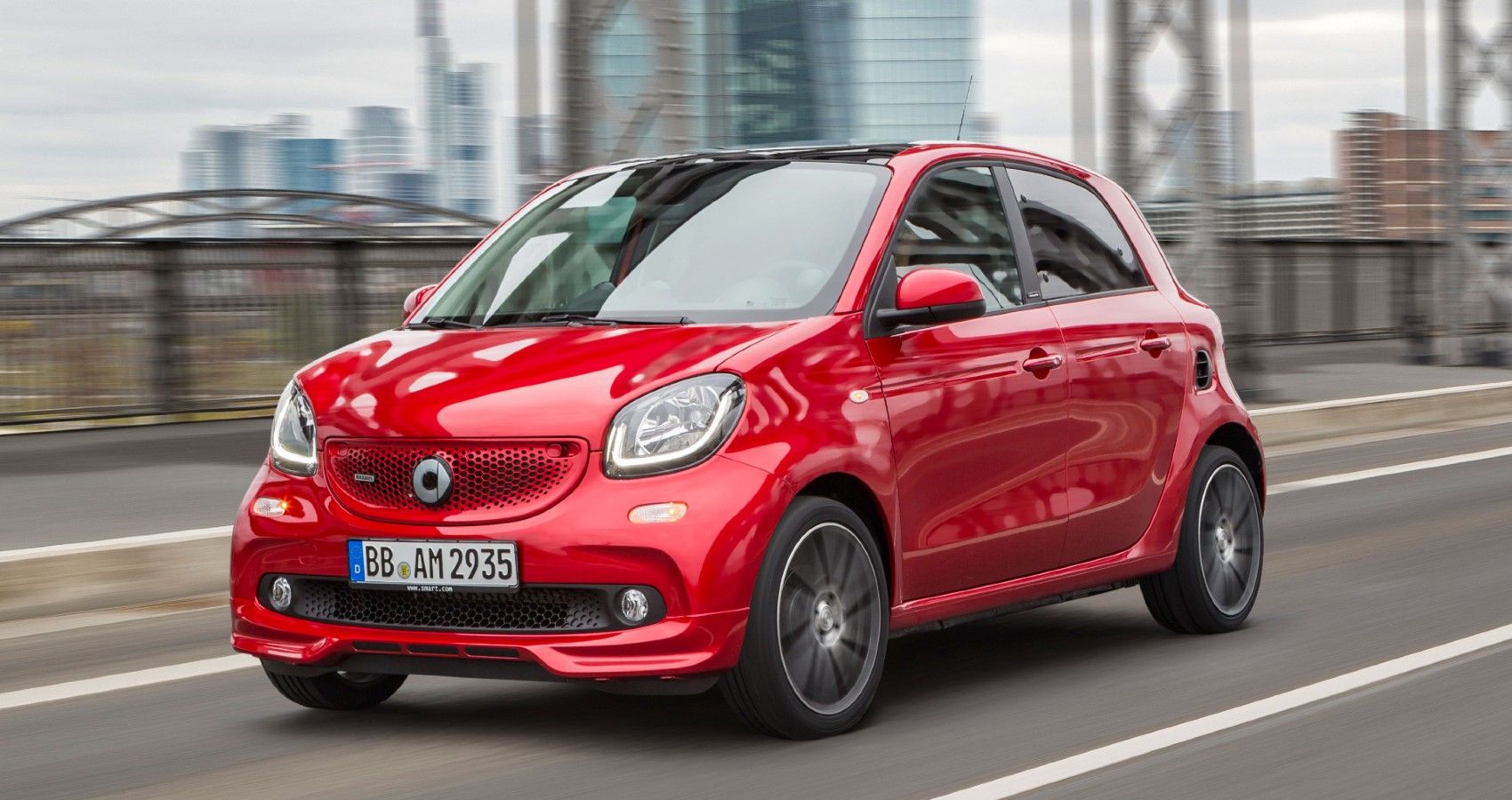 10 Reasons Why Every Gearhead Should Drive A Smart Brabus Forfour