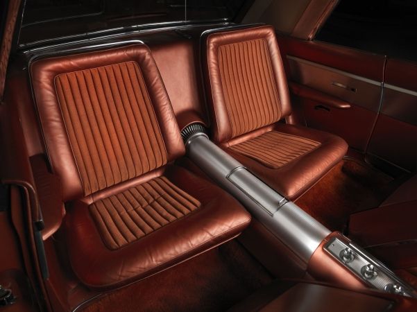 1963_Chrysler_Turbine_interior_rear_seats