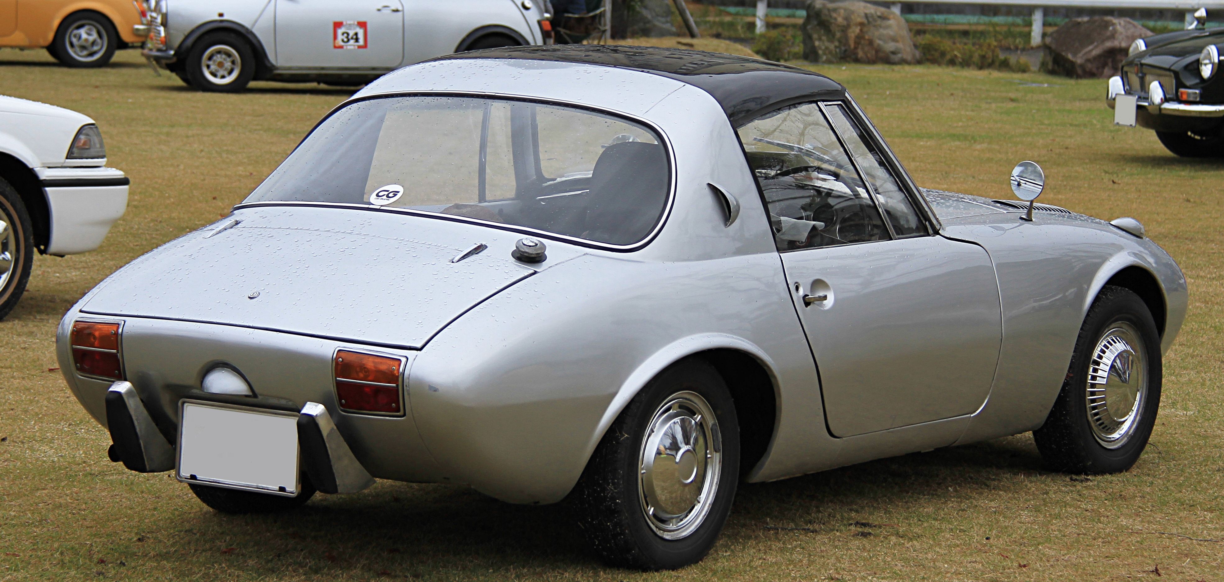 1965_Toyota_Sports_800_rear