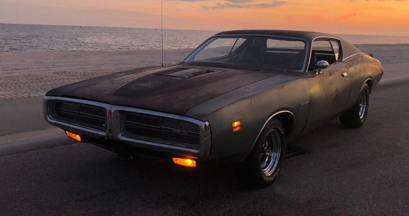 This Rare 1 Of 1 1971 Dodge Charger Super Bee 440 Six Pack Is A Great Restoration Project