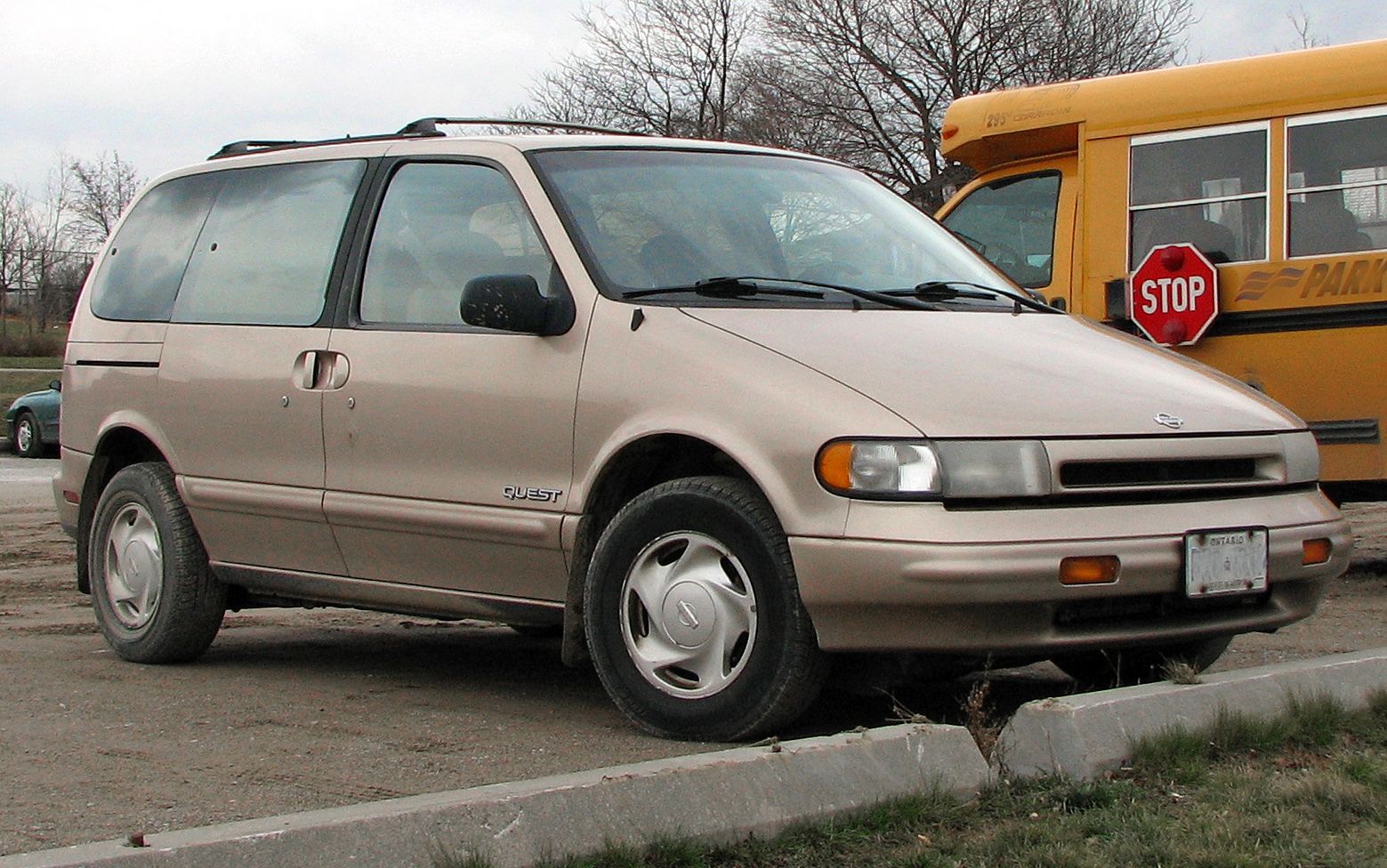 1993 Nissan Quest GXE minivan