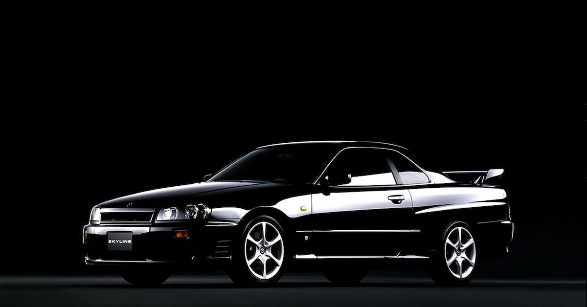1998-Nissan-Skyline-25GT-Turbo-in-Black