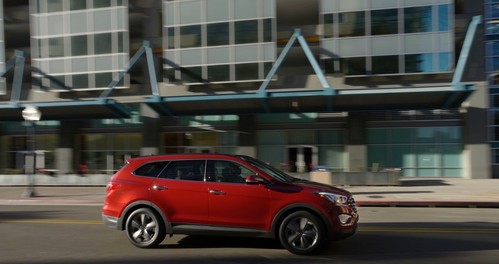 2014 Hyundai Santa Fe in red side view