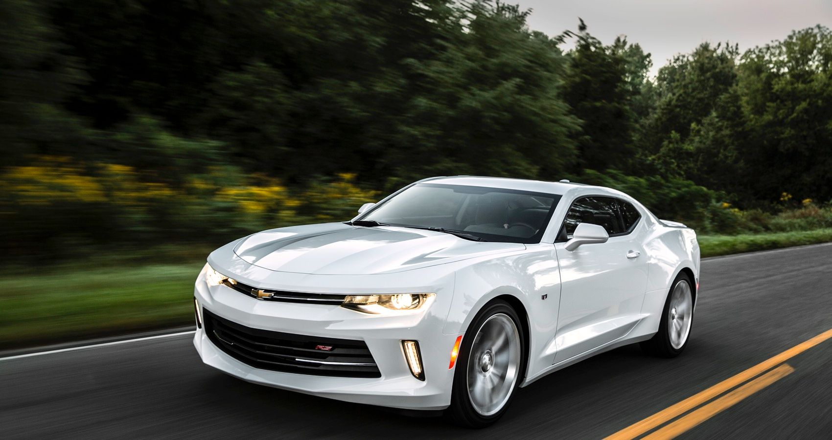 2016 Chevrolet Camaro Front View in White