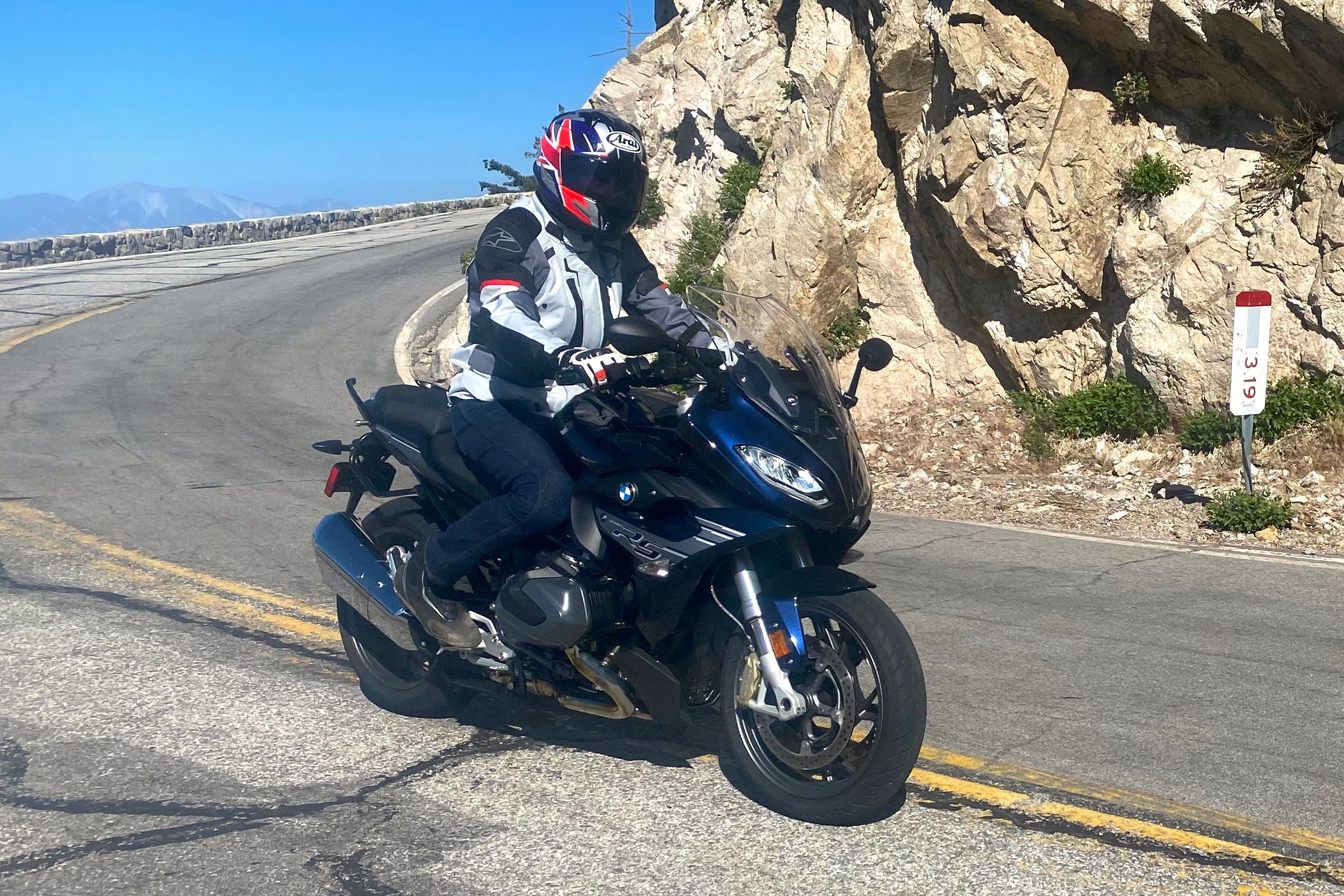 2022 BMW R 1250 RS imperial blue option