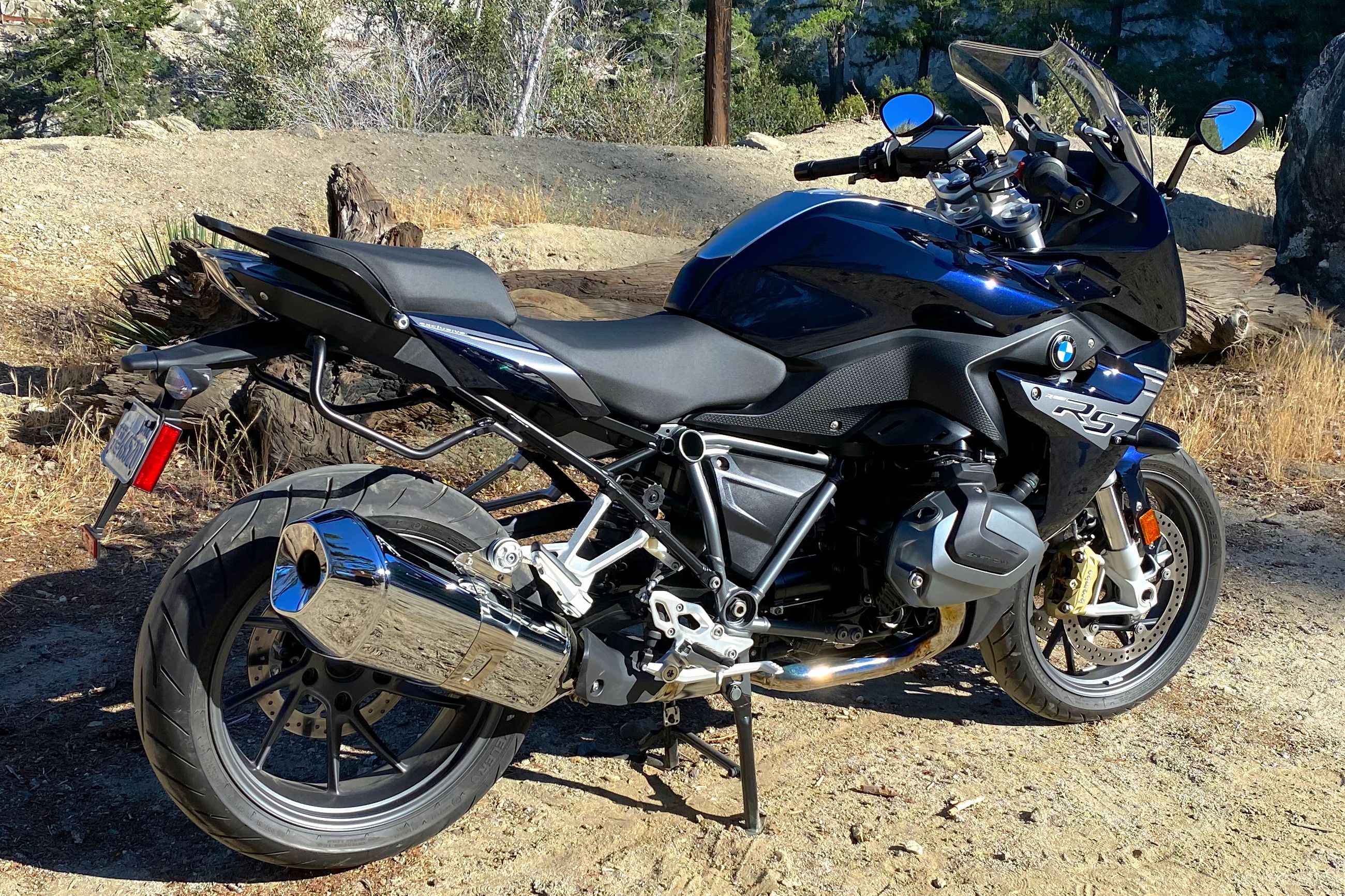 2022 BMW R 1250 RS pipe side rear view