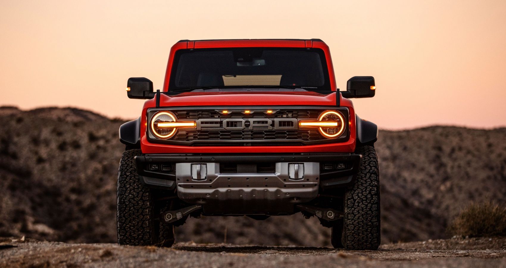 2022 Ford Bronco Raptor Is The Most Ridiculous Factory 4x4 You’ve Ever Seen