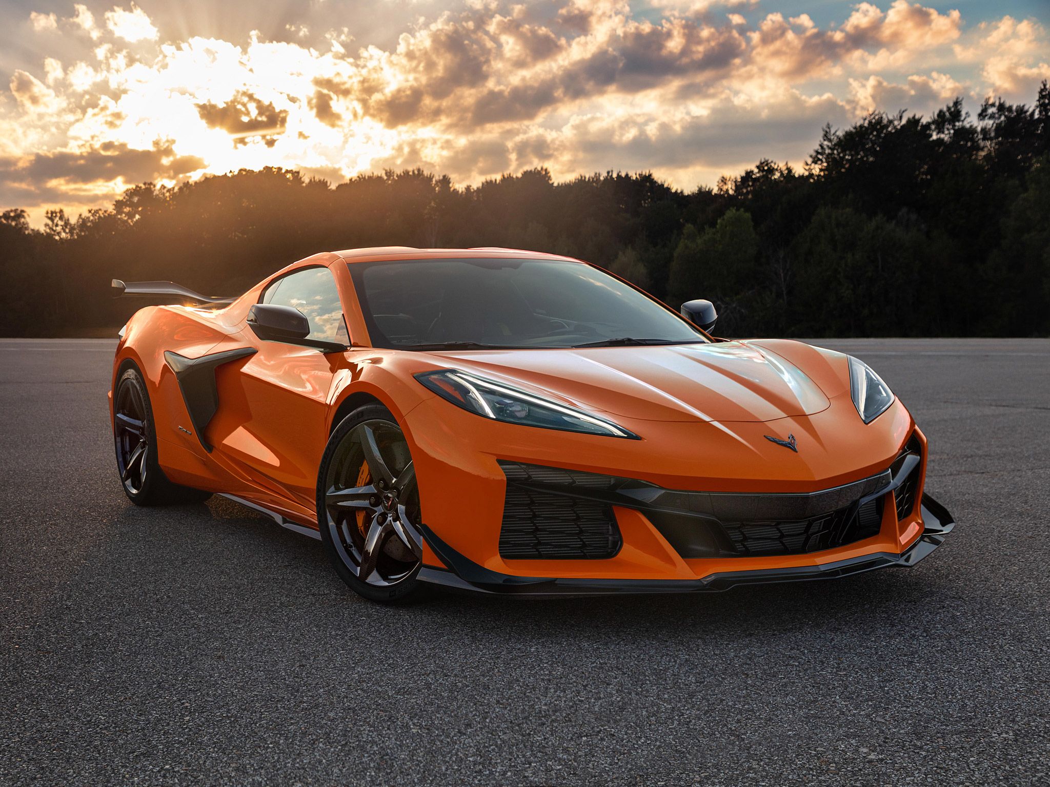 2023-شيفروليه كورفيت Z06 الراكب الأمامي عرض 3/4
