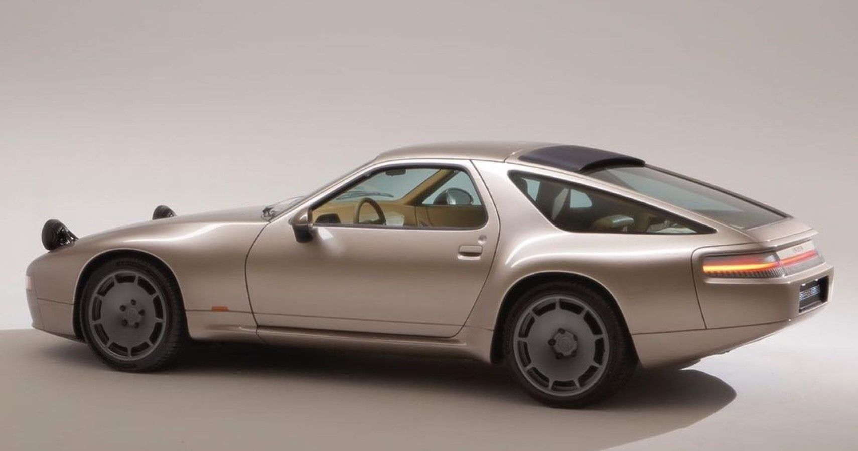 This Porsche 928 Restomod Modernizes The Forgotten Grand Tourer The ...