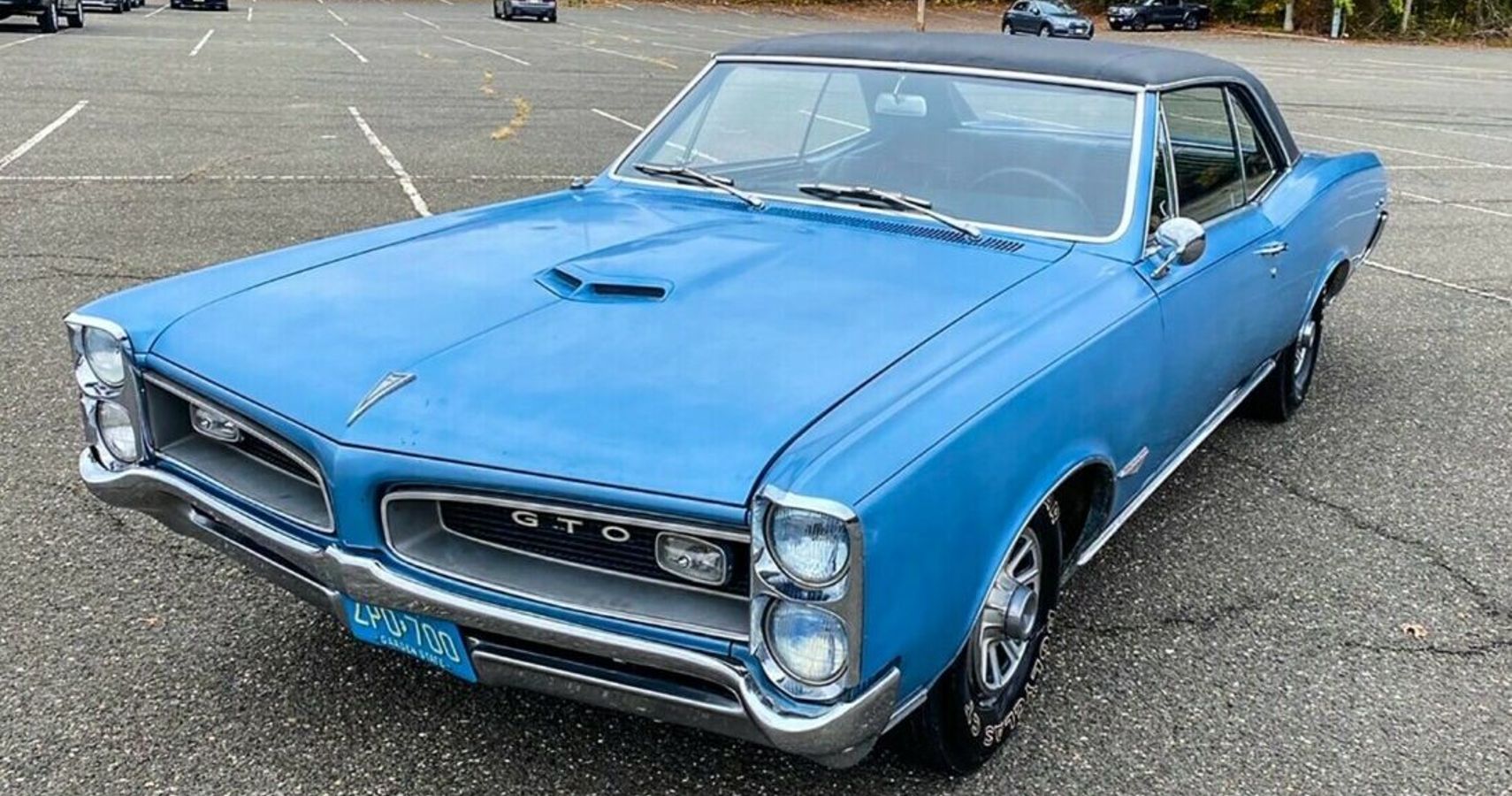 1966 Fontaine Blue Pontiac GTO front side view