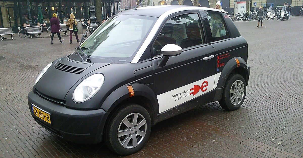 Black-Think-City--Electric-Car---Front-Right-Angle-1