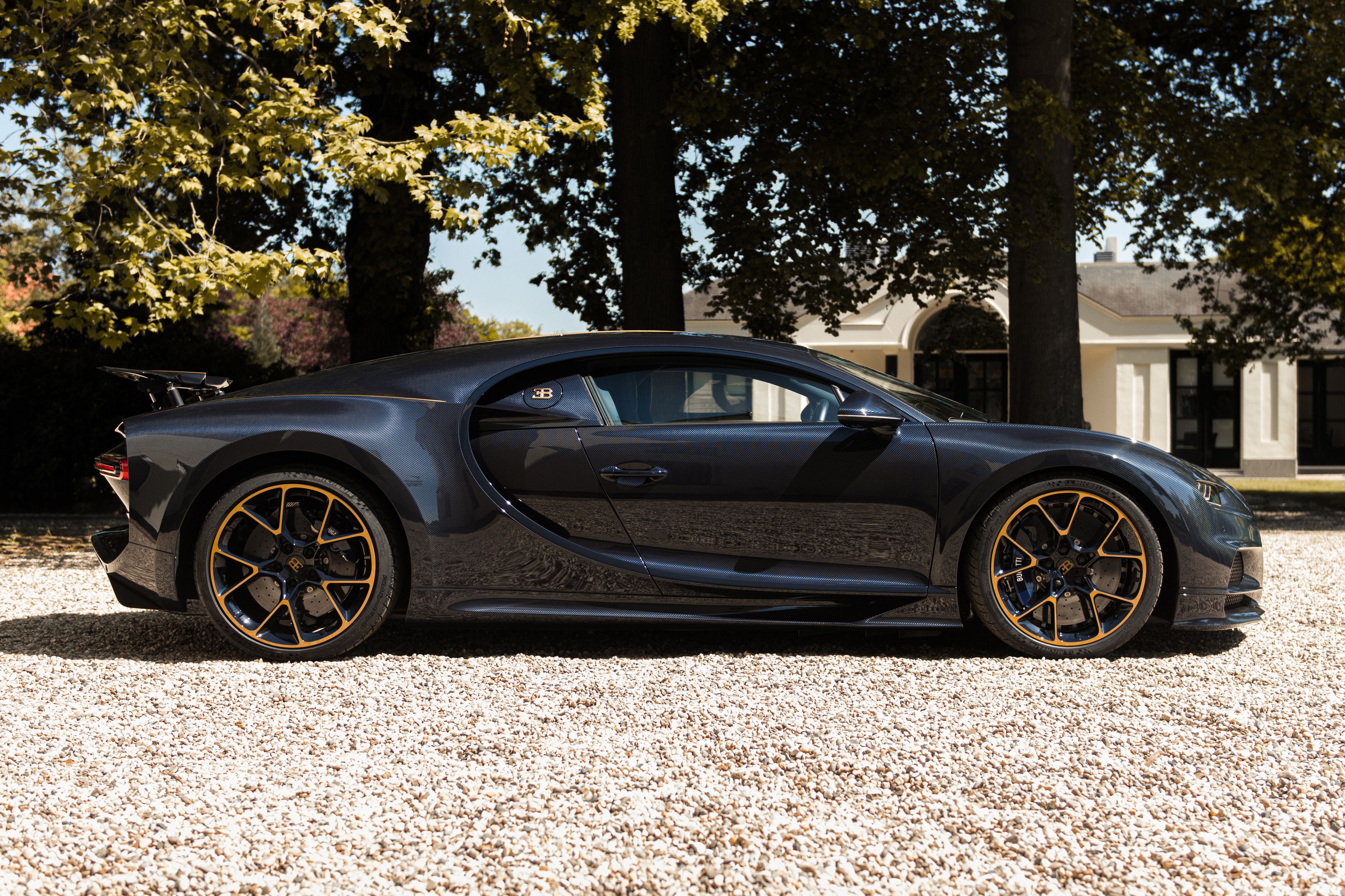 Chiron L'Ebe Edition Side View